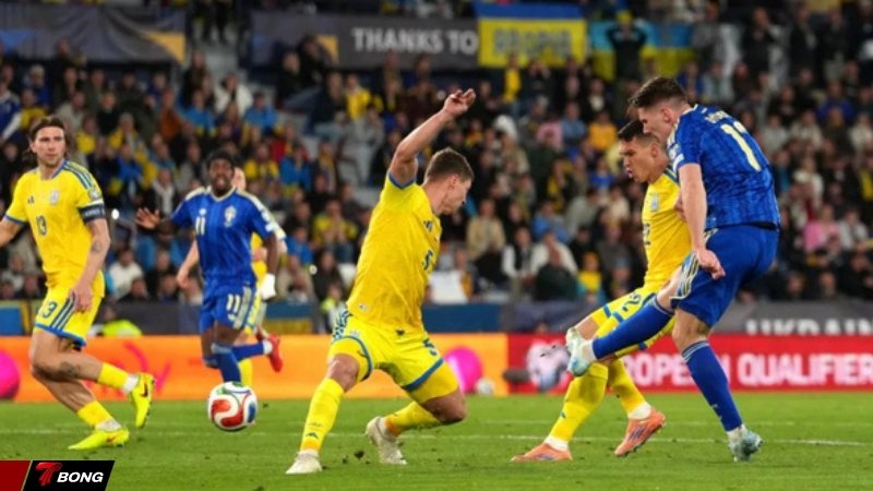 Ukraine tan vỡ trước Thụy Điển sau hành trình lưu vong đầy nước mắt